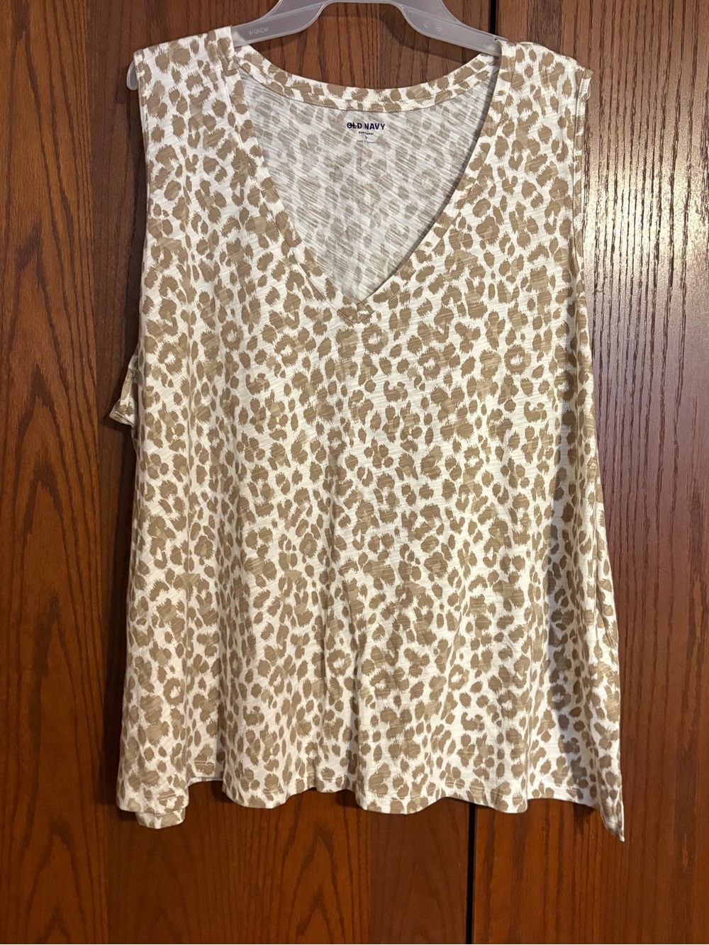 Old Navy Beige and White Leopard Print V-Neck Tank Top